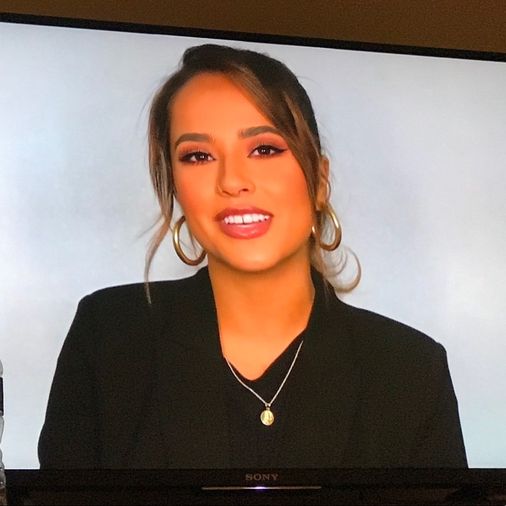 Meet your Posher, Helen